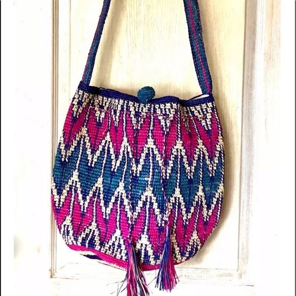 Free People Straw ToteBucket Bag Drawstring Tassel - Picture 4 of 8